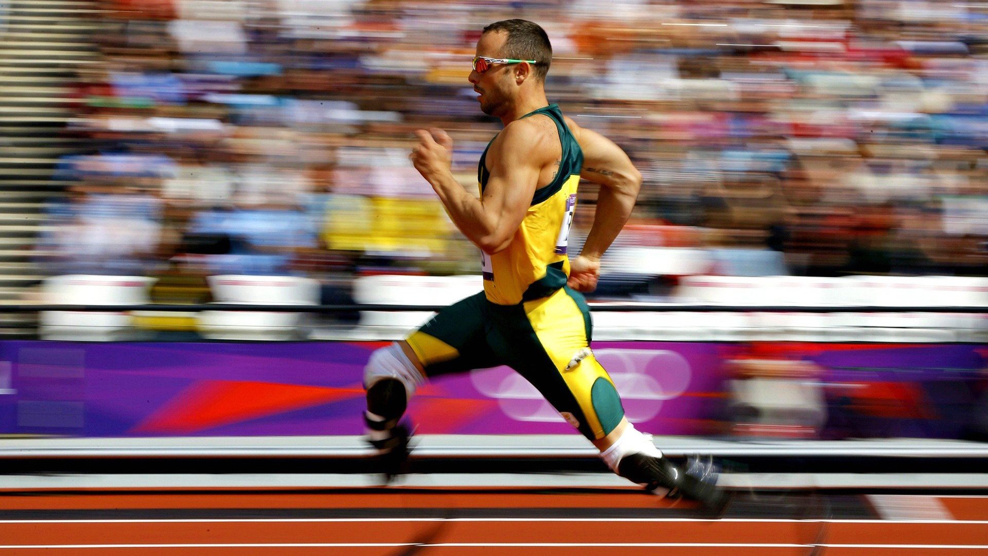 开云体育官网-欧文·德利，街道赛之夜的独奏家，让悬念在霓虹熄灭前终结