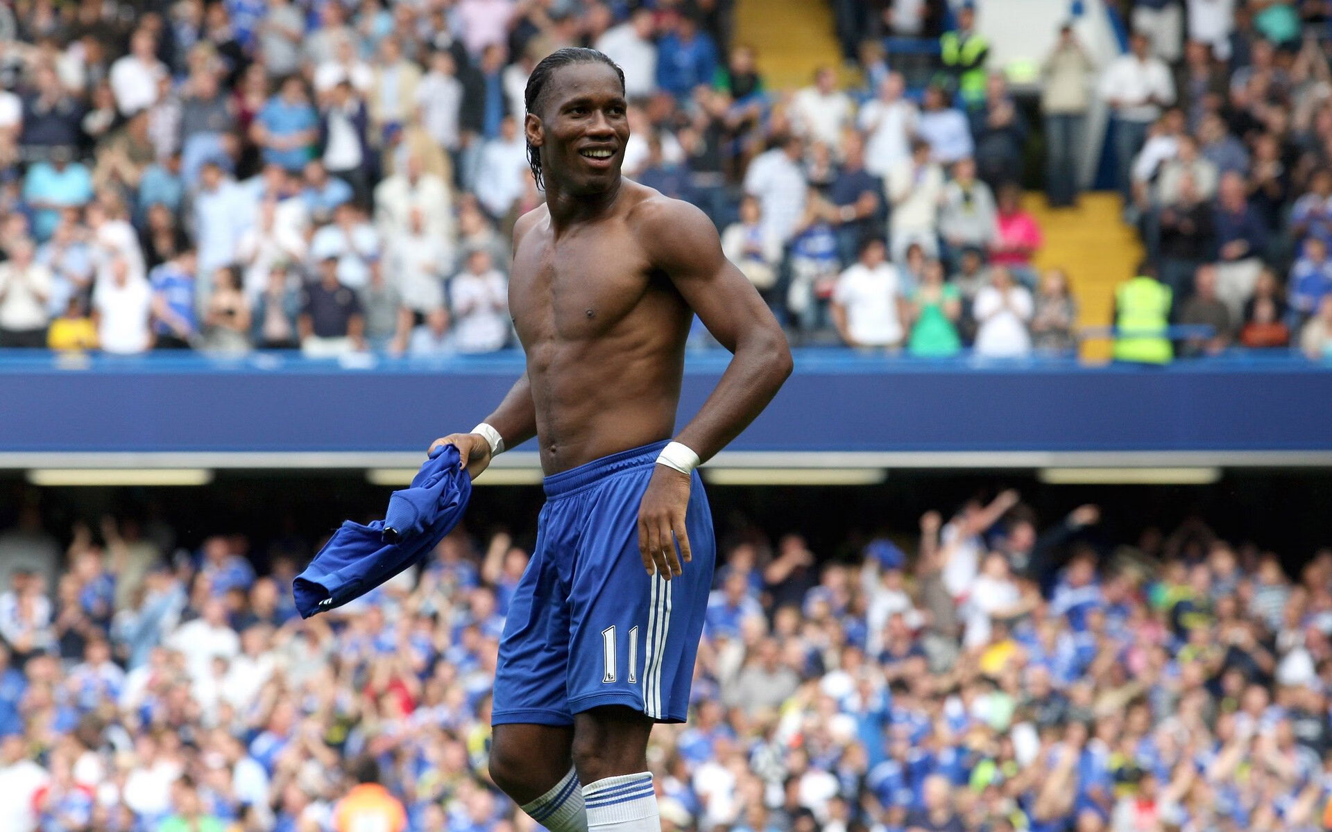 詹姆斯奥运模式提前启动!末节统治攻防打穿快船,39岁仍是美国队定海神针