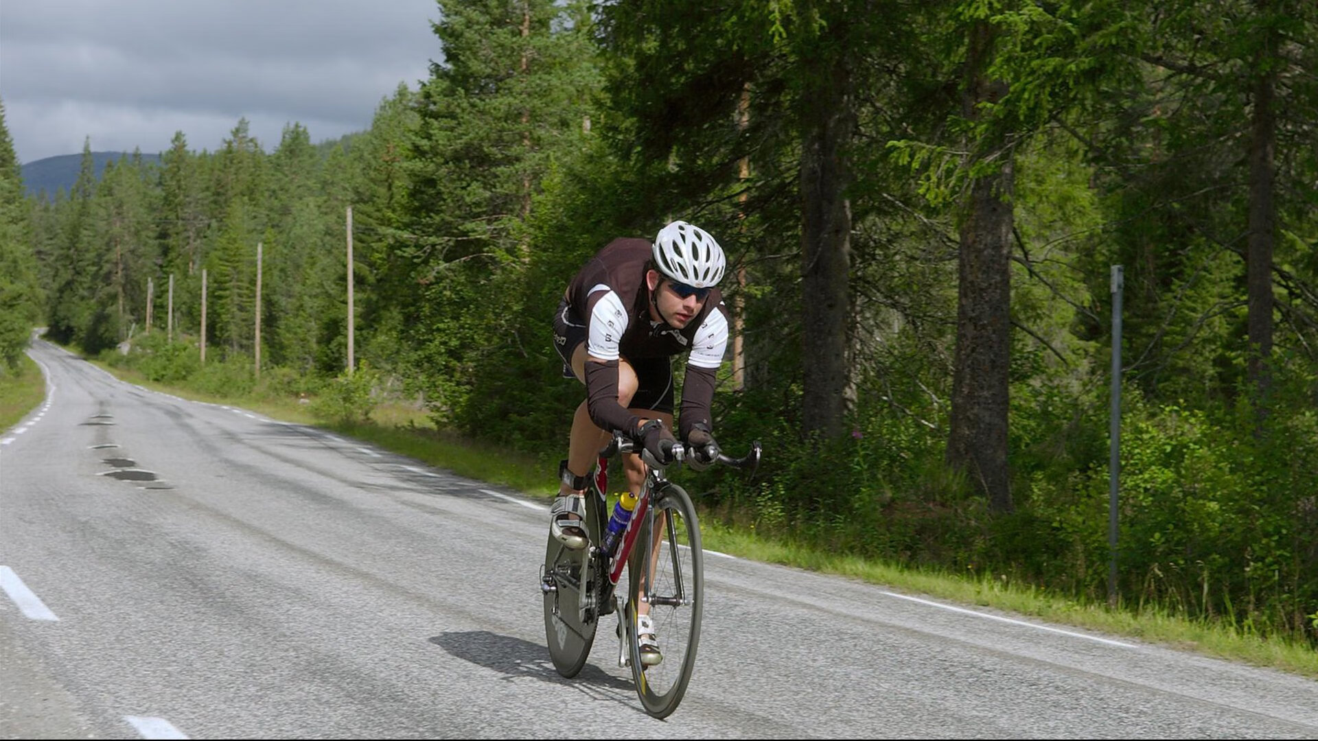 当节奏成为武器，从森林狼的团队交响到英超争冠的孤胆乐章