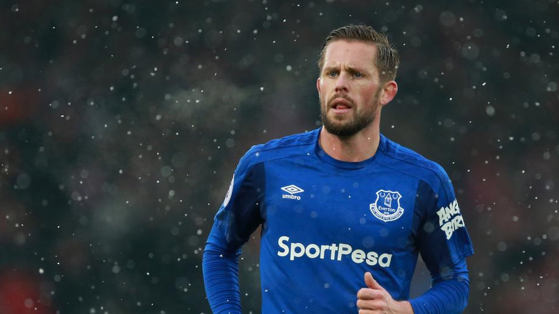 当德甲上演战术交响乐，CBA的山西队却被个人英雄主义的太阳灼伤—现代体育的团队启示录